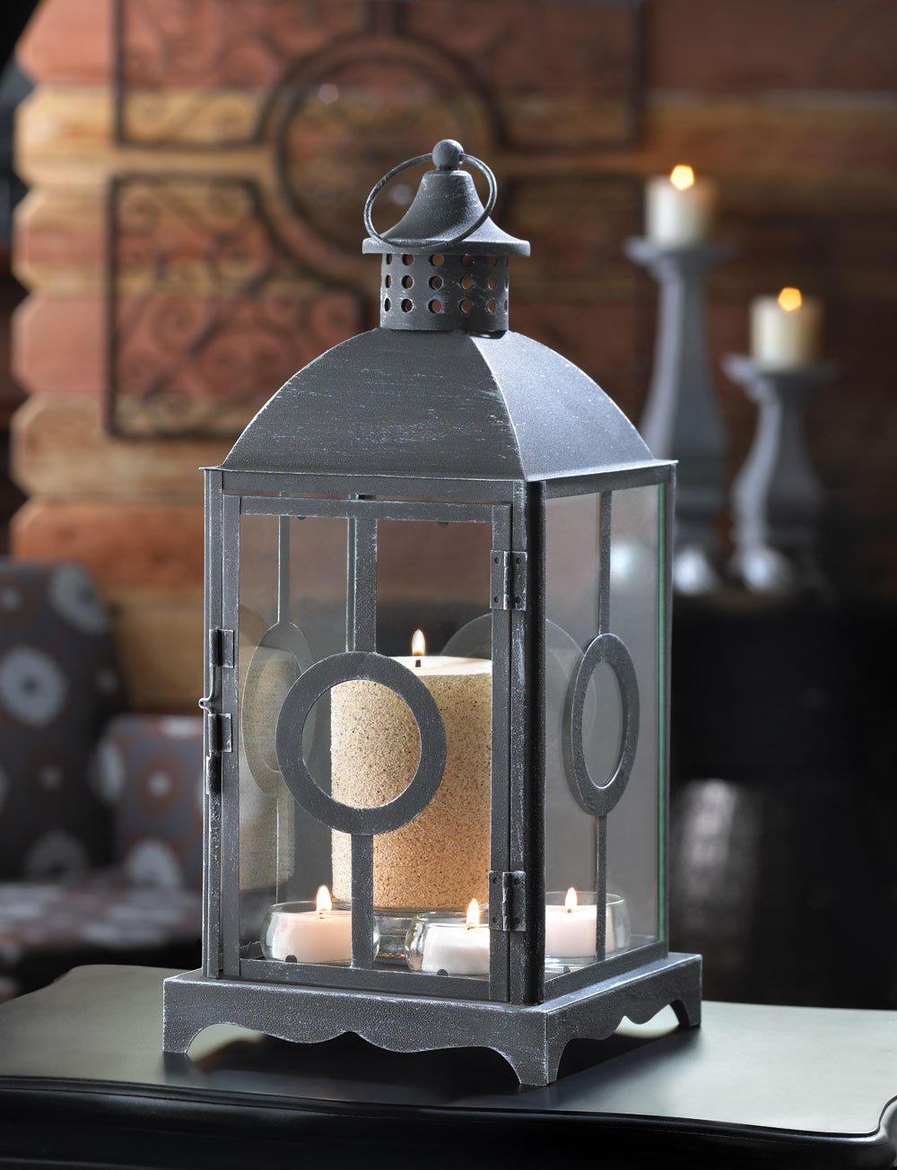 Circlet candle lantern