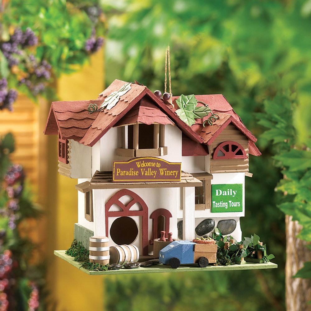 Paradise winery birdhouse