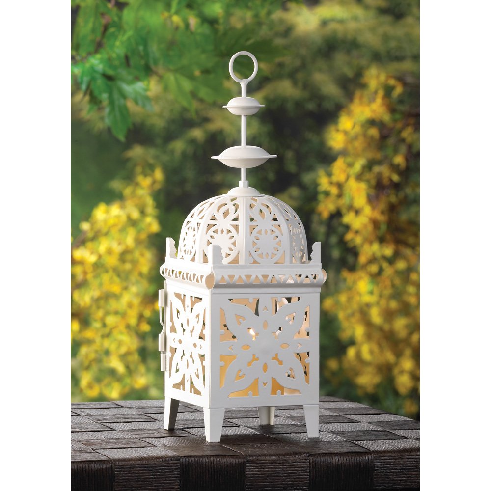 Medallion candle lantern