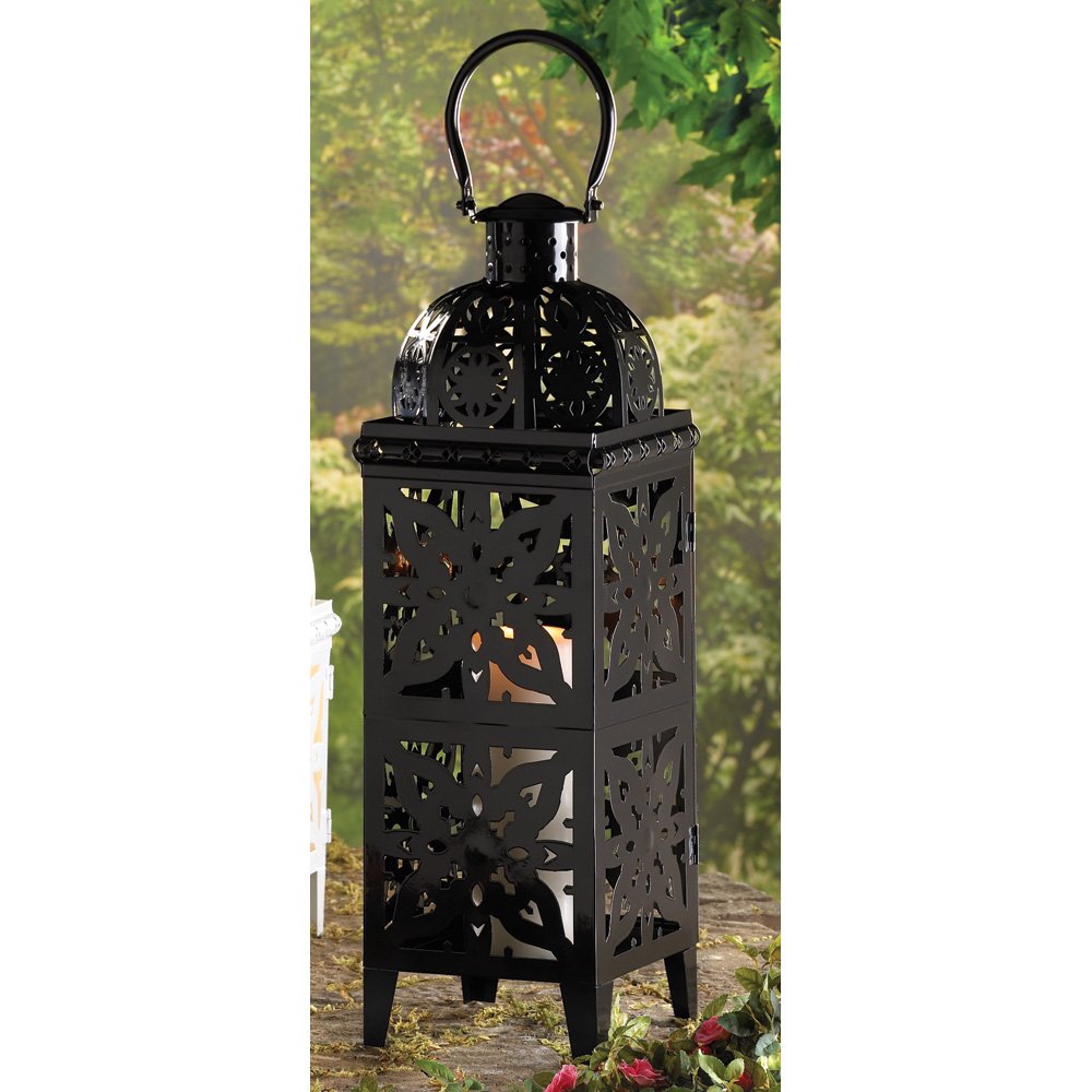 Giant-size blk medallion lantr