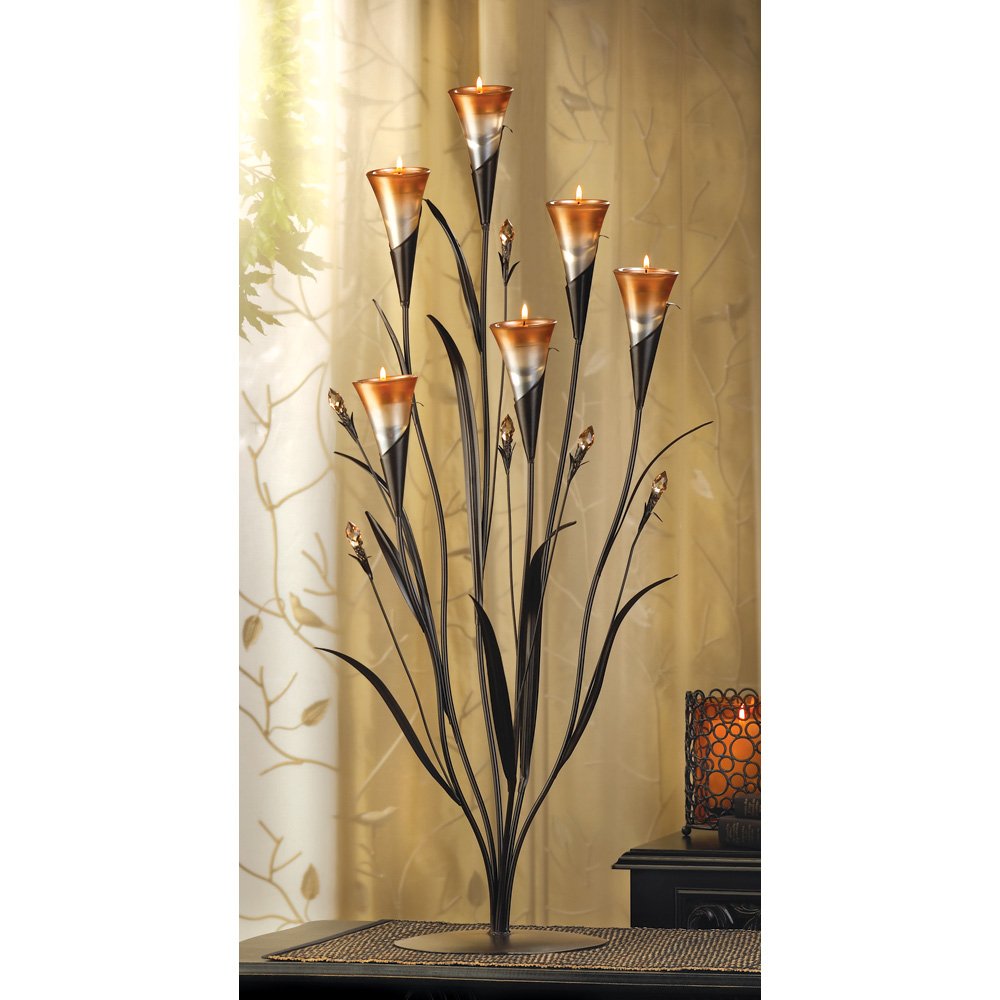 Dawn flower candleholder