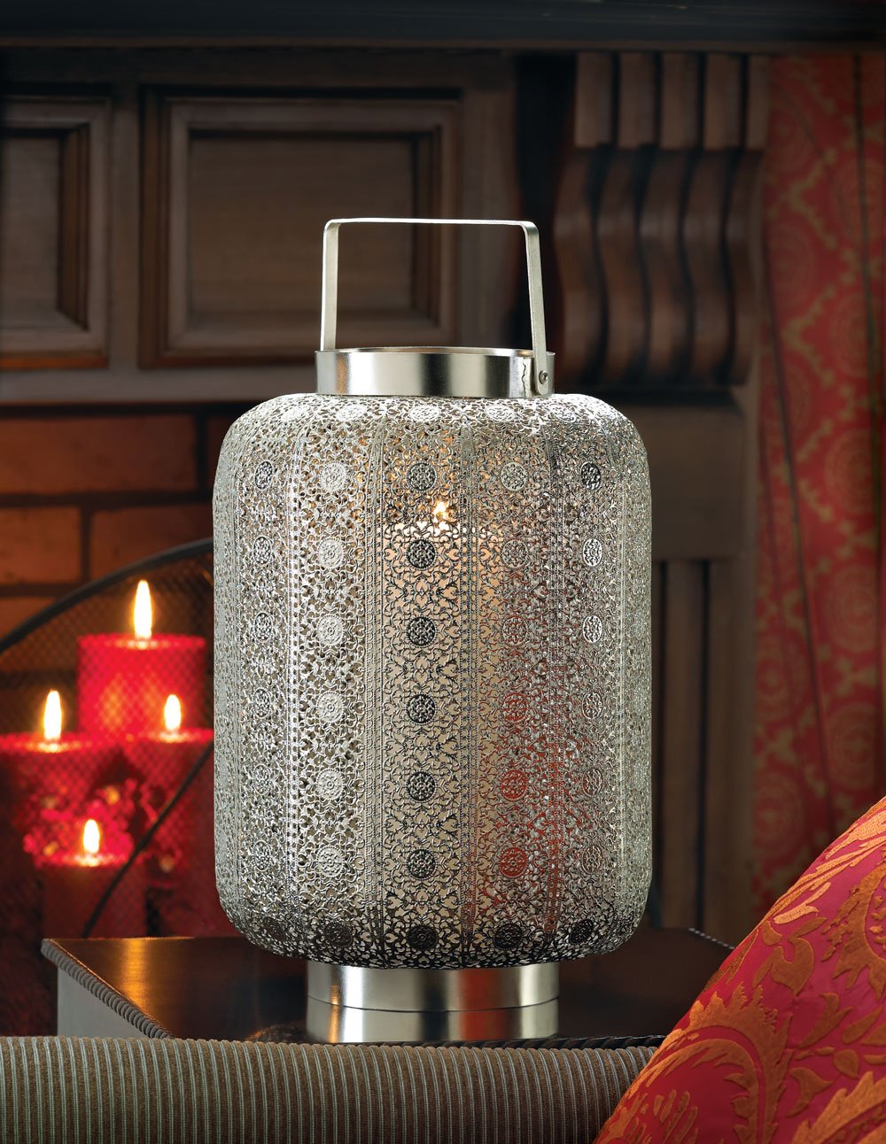 Tall silver lace design lamp
