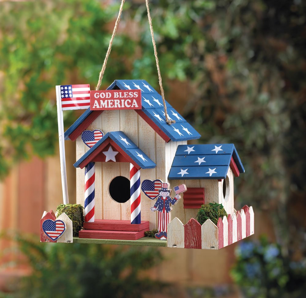 Patriotic birdhouse