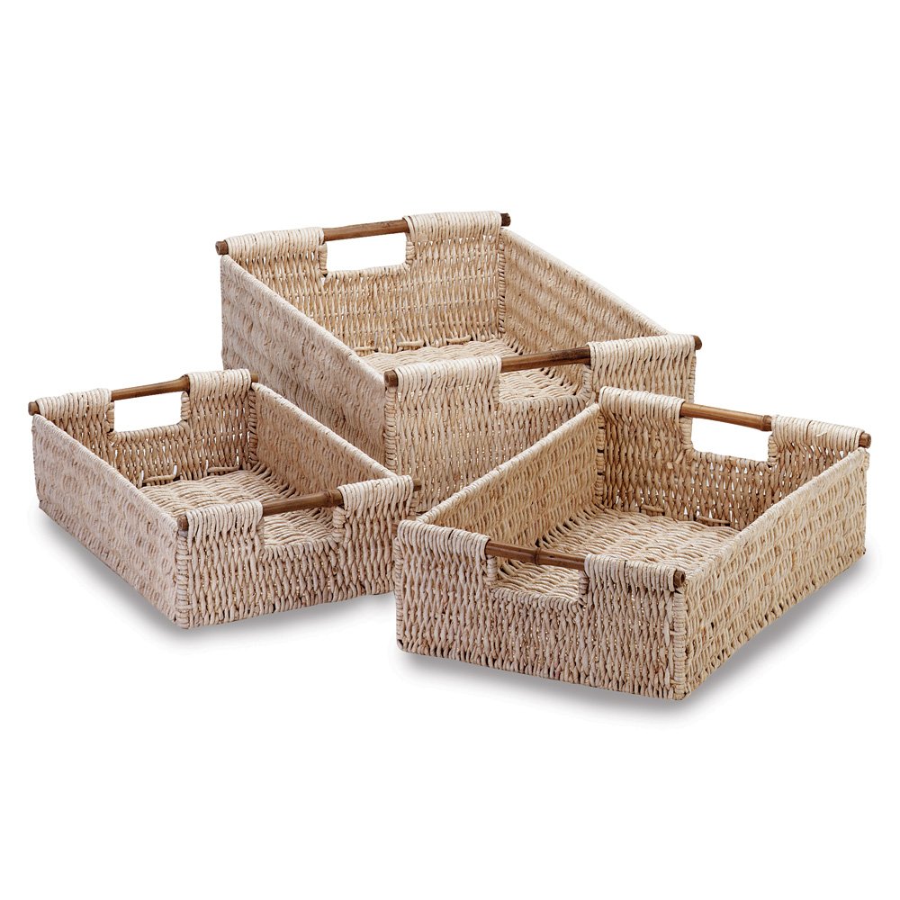 Corn husk nesting baskets